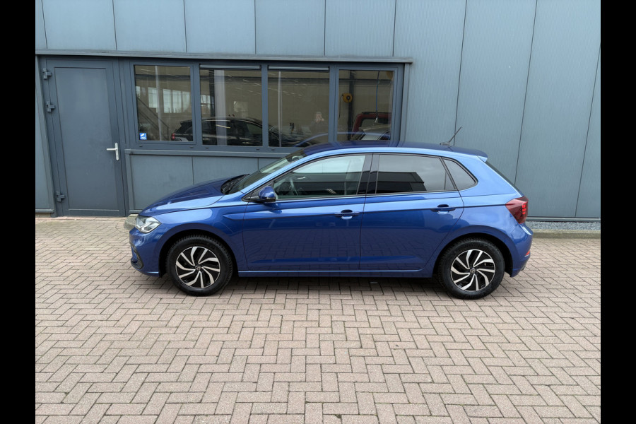 Volkswagen Polo 1.0 TSI Life Business 5-drs. VIRTUAL/CLIMA/ADAPT.CRUISE/NAVI/CARPLAY/PDC/WINTERPACK