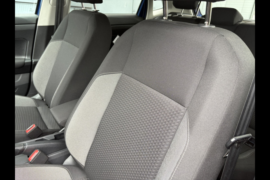 Volkswagen Polo 1.0 TSI Life Business 5-drs. VIRTUAL/CLIMA/ADAPT.CRUISE/NAVI/CARPLAY/PDC/WINTERPACK