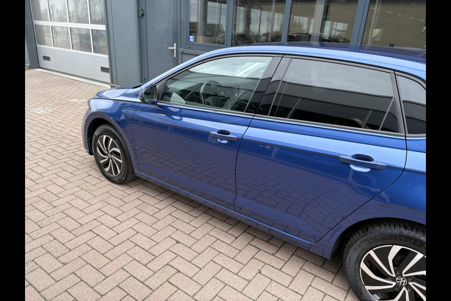 Volkswagen Polo 1.0 TSI Life Business 5-drs. VIRTUAL/CLIMA/ADAPT.CRUISE/NAVI/CARPLAY/PDC/WINTERPACK