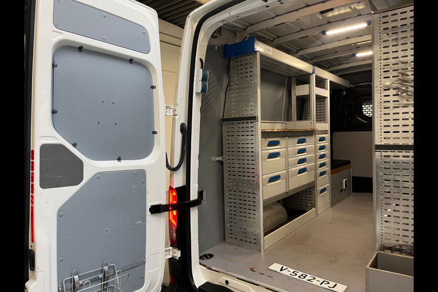 Volkswagen Crafter Werkplaats 35 2.0 TDI 140pk euro6 L3H3 Highline Servicewagen Sortimo Standkachel v230 Trekhaak RIJKLAARPRIJS!
