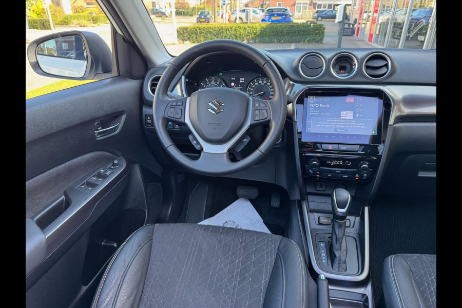 Suzuki Vitara 1.5 Hybrid Automaat Style | Panoramadak, Parkeersensoren, Stoelverwarming, Keyless, Parkeercamera