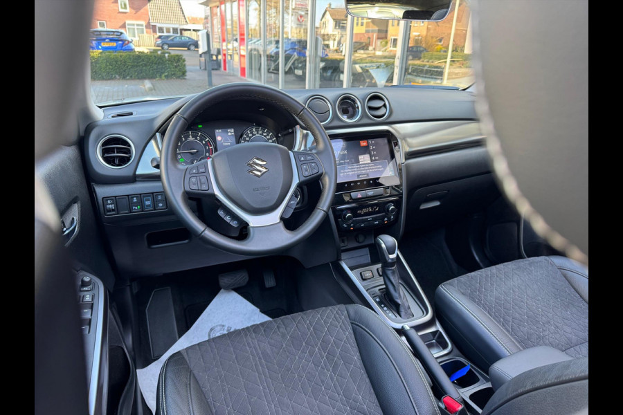 Suzuki Vitara 1.5 Hybrid Automaat Style | Panoramadak, Parkeersensoren, Stoelverwarming, Keyless, Parkeercamera