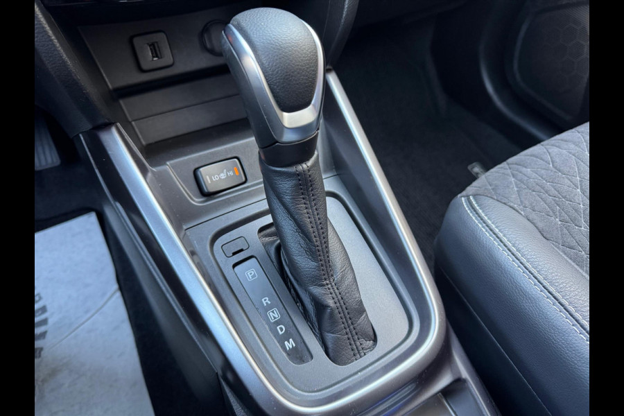 Suzuki Vitara 1.5 Hybrid Automaat Style | Panoramadak, Parkeersensoren, Stoelverwarming, Keyless, Parkeercamera