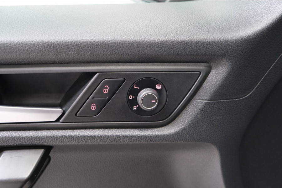 Volkswagen Caddy 1.4 TSI Highline Automaat - Airco, Cruise, Navi, Stoelverwarming, Camera, Trekhaak.