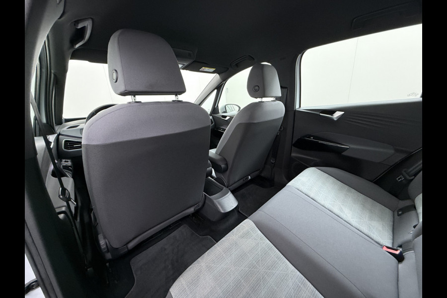 Volkswagen ID.3 First 62kWh Trekhaak Adap.Cruise Apple Carplay Android Navi Ecc Pdc Bluetooth Keyless Led Rijstrooksensor IQ Drive Stoel+Stuurverwarming SOH 90% 1e Eigenaar Origineel Nederlandse Auto