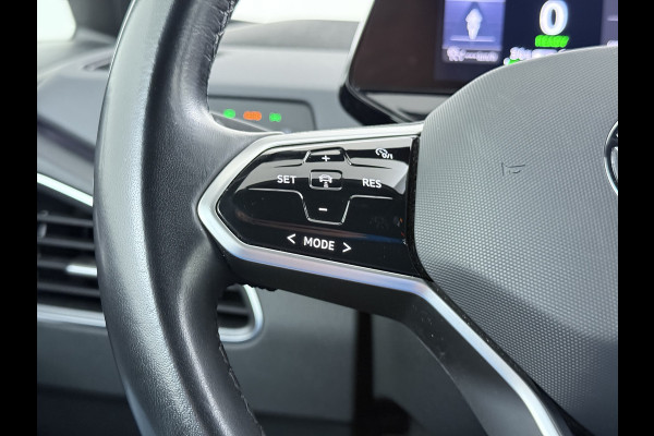 Volkswagen ID.3 First 62kWh Trekhaak Adap.Cruise Apple Carplay Android Navi Ecc Pdc Bluetooth Keyless Led Rijstrooksensor IQ Drive Stoel+Stuurverwarming SOH 90% 1e Eigenaar Origineel Nederlandse Auto