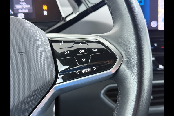 Volkswagen ID.3 First 62kWh Trekhaak Adap.Cruise Apple Carplay Android Navi Ecc Pdc Bluetooth Keyless Led Rijstrooksensor IQ Drive Stoel+Stuurverwarming SOH 90% 1e Eigenaar Origineel Nederlandse Auto