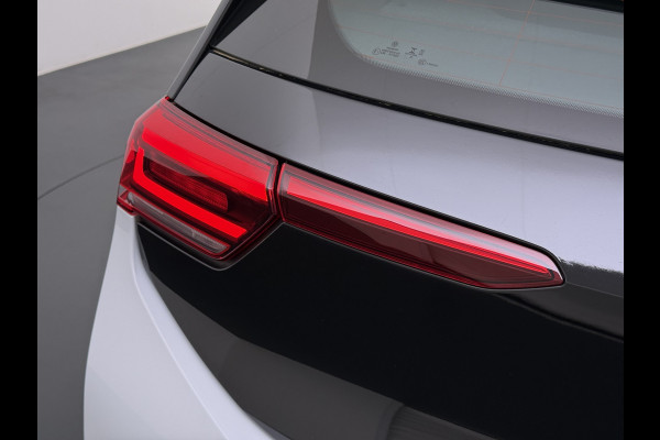 Volkswagen ID.3 First 62kWh Trekhaak Adap.Cruise Apple Carplay Android Navi Ecc Pdc Bluetooth Keyless Led Rijstrooksensor IQ Drive Stoel+Stuurverwarming SOH 90% 1e Eigenaar Origineel Nederlandse Auto