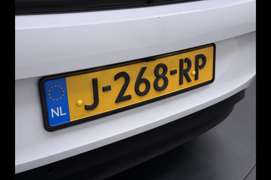 Volkswagen ID.3 First 62kWh Trekhaak Adap.Cruise Apple Carplay Android Navi Ecc Pdc Bluetooth Keyless Led Rijstrooksensor IQ Drive Stoel+Stuurverwarming SOH 90% 1e Eigenaar Origineel Nederlandse Auto