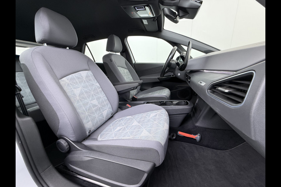 Volkswagen ID.3 First 62kWh Trekhaak Adap.Cruise Apple Carplay Android Navi Ecc Pdc Bluetooth Keyless Led Rijstrooksensor IQ Drive Stoel+Stuurverwarming SOH 90% 1e Eigenaar Origineel Nederlandse Auto