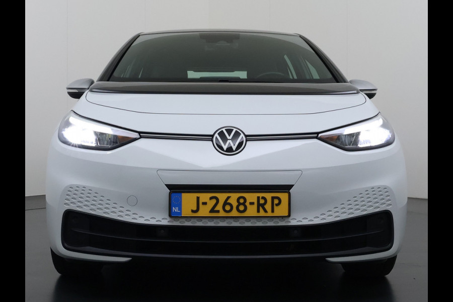 Volkswagen ID.3 First 62kWh Trekhaak Adap.Cruise Apple Carplay Android Navi Ecc Pdc Bluetooth Keyless Led Rijstrooksensor IQ Drive Stoel+Stuurverwarming SOH 90% 1e Eigenaar Origineel Nederlandse Auto