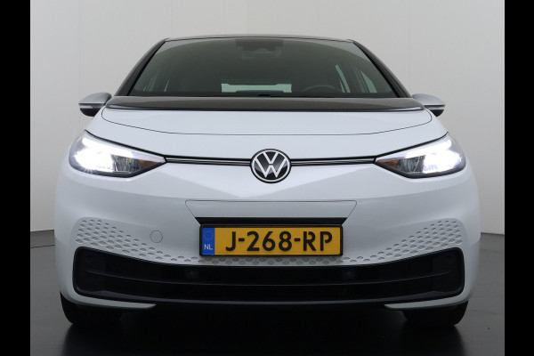 Volkswagen ID.3 First 62kWh Trekhaak Adap.Cruise Apple Carplay Android Navi Ecc Pdc Bluetooth Keyless Led Rijstrooksensor IQ Drive Stoel+Stuurverwarming SOH 90% 1e Eigenaar Origineel Nederlandse Auto