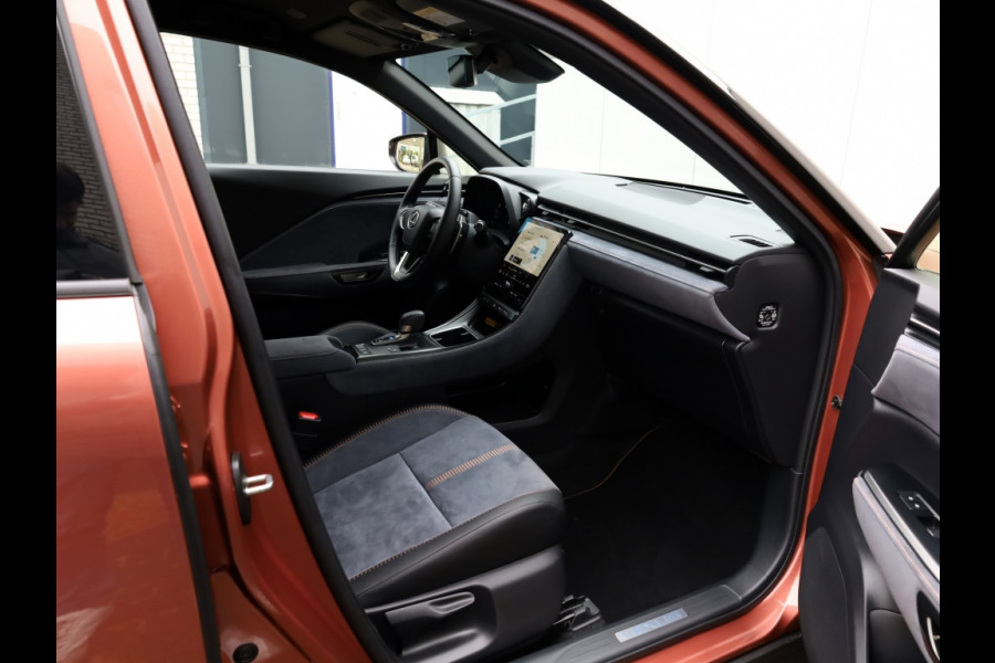 Lexus LBX Cool 2WD | Advanced Pack | Mark Levinson | 360 Camera | Head-Up