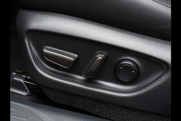 Lexus LBX Cool 2WD | Advanced Pack | Mark Levinson | 360 Camera | Head-Up