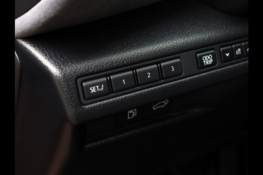 Lexus LBX Cool 2WD | Advanced Pack | Mark Levinson | 360 Camera | Head-Up