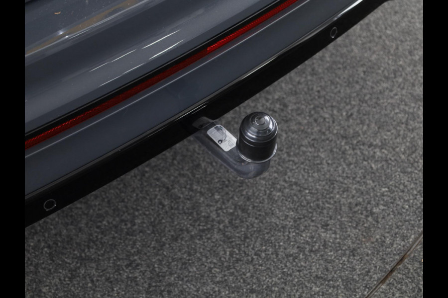 Volkswagen Tiguan 1.4 TSI eHybrid R-Line Business+ 245 pk Automaat (DSG) | Verlengde garantie | Navigatie | Panoramadak | Trekhaak (afneembaar) | Parkeersensoren (Park assist) | Achteruitrijcamera | Stoelverwarming |