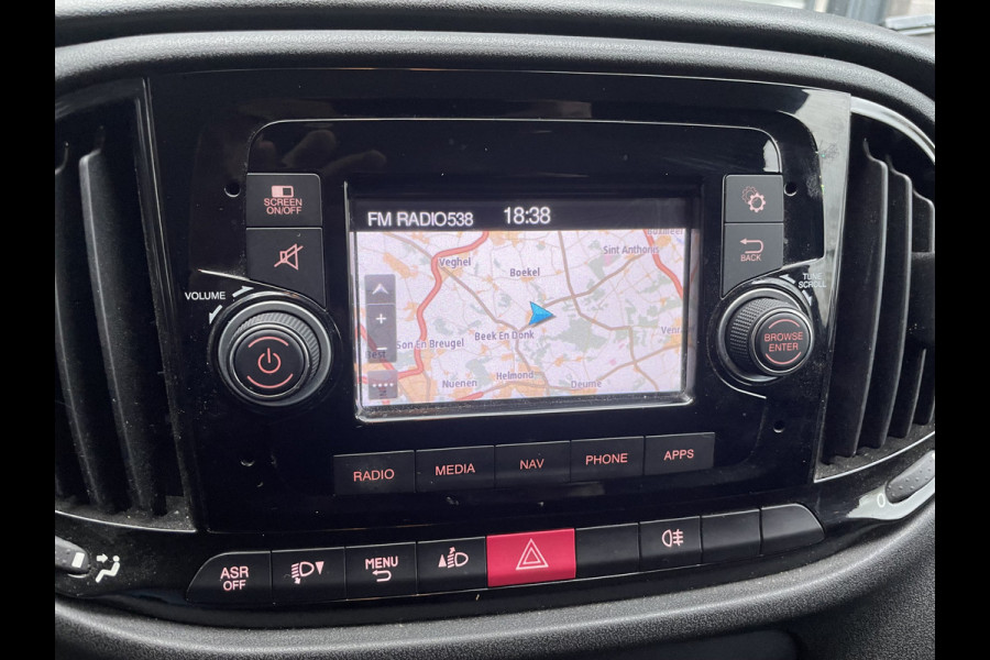 Fiat Doblò Cargo 1.6 MJ L2H1 Maxi Airco - Achteruitrijcamera - Navigatie - Cruise control - 3 zitplaatsen - Zijschuifdeur rechts - Tussenschot volledig - Elektrische ramen voor - Bluetooth - Stuur multifunctioneel - Radio