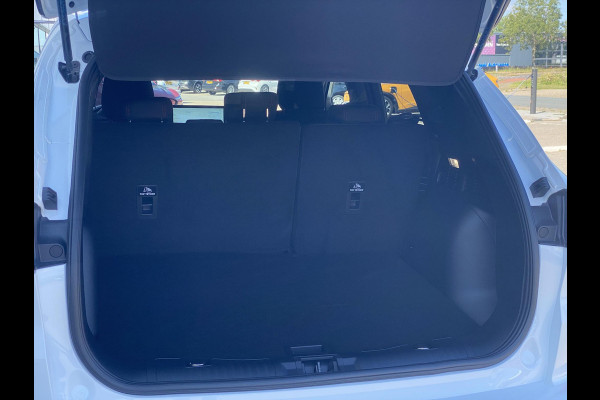 Ford Kuga 2.5 PHEV ST-Line 243 pk | Driver Assistance Pack | Wegklapbare trekhaak | 2.100 kg trekgewicht! | Winterpakket | 19 inch Licht metalen Velgen | €6.000,- prijsvoordeel!