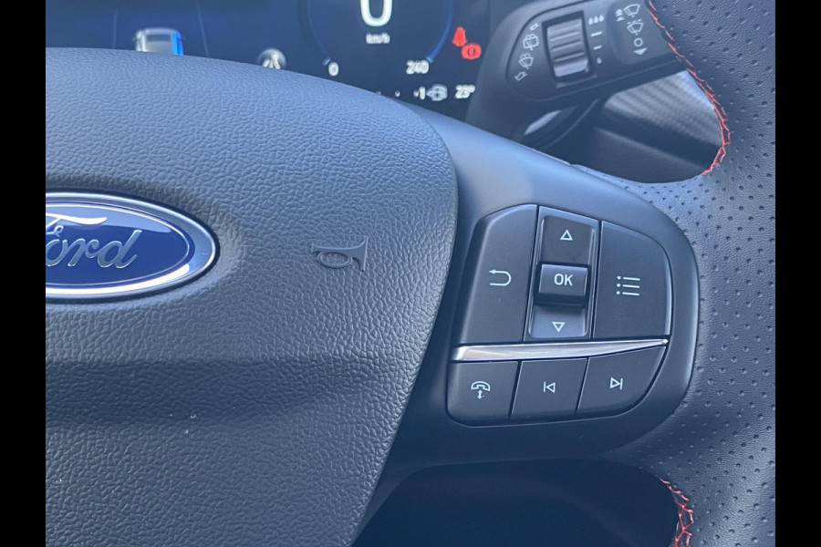 Ford Kuga 2.5 PHEV ST-Line 243 pk | Driver Assistance Pack | Wegklapbare trekhaak | 2.100 kg trekgewicht! | Winterpakket | 19 inch Licht metalen Velgen | €6.000,- prijsvoordeel!