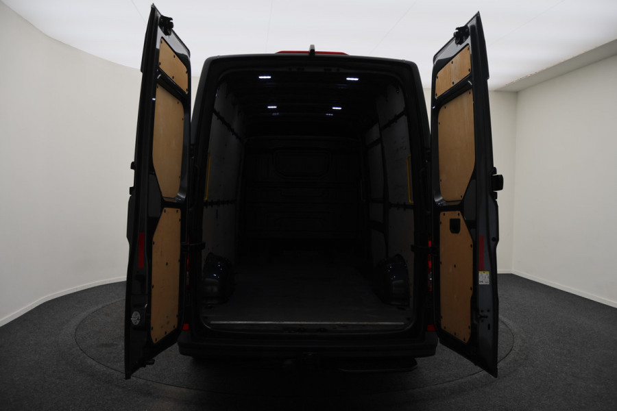 MAN TGE 35 2.0 TDI DSG 140 PK L3H3 (L2H2) 3-Zits, Airco, LED, Cruise, Camera, Apple Carplay, DAB, Trekhaak, 18''