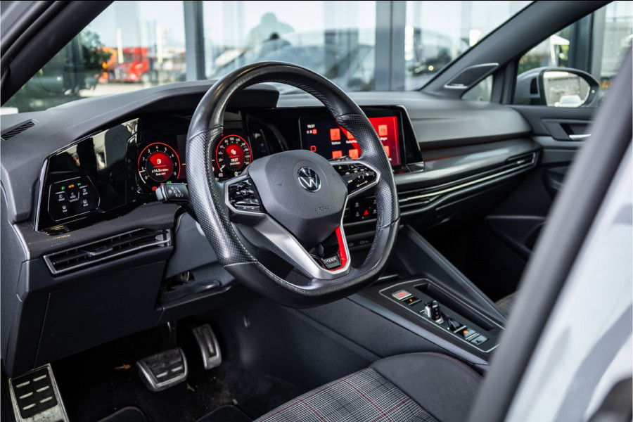 Volkswagen Golf 2.0 TSI GTI - Milltek | Panorama | IQ Light | H&K  | DCC