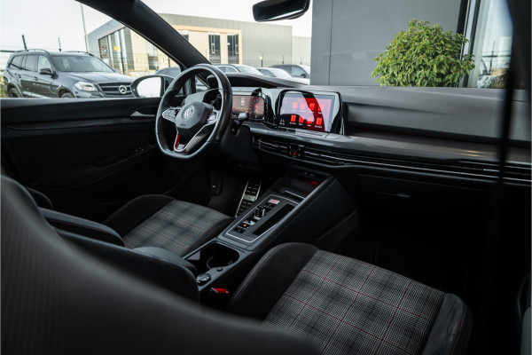 Volkswagen Golf 2.0 TSI GTI - Milltek | Panorama | IQ Light | H&K  | DCC