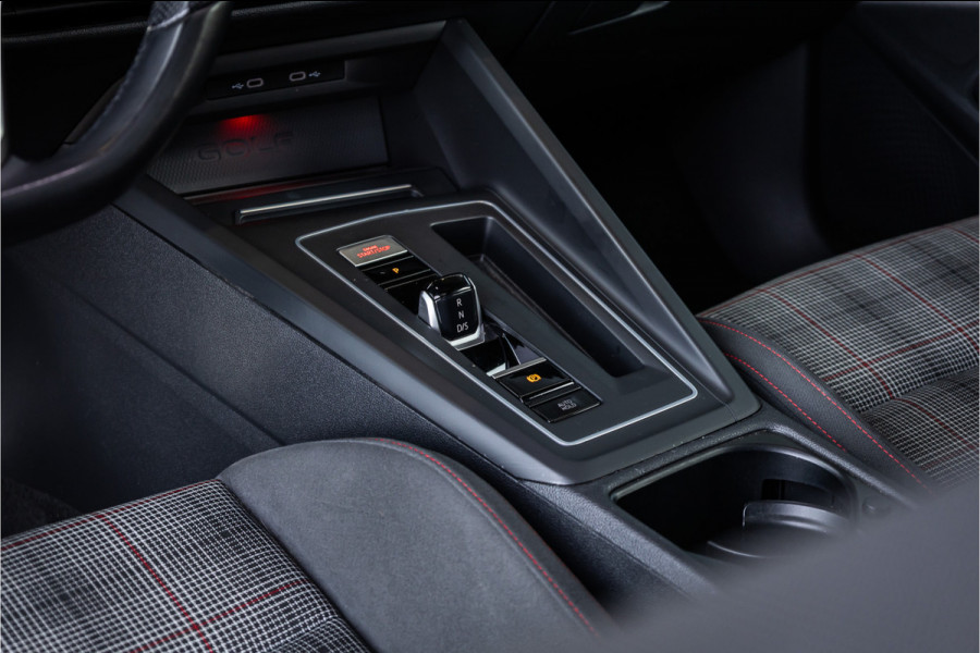 Volkswagen Golf 2.0 TSI GTI - Milltek | Panorama | IQ Light | H&K  | DCC