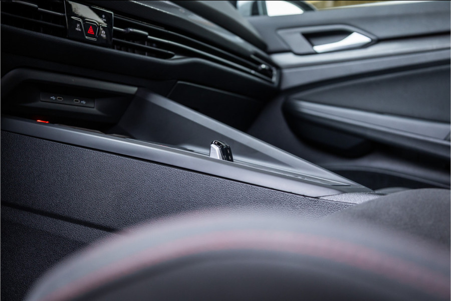 Volkswagen Golf 2.0 TSI GTI - Milltek | Panorama | IQ Light | H&K  | DCC