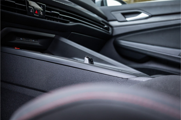 Volkswagen Golf 2.0 TSI GTI - Milltek | Panorama | IQ Light | H&K  | DCC