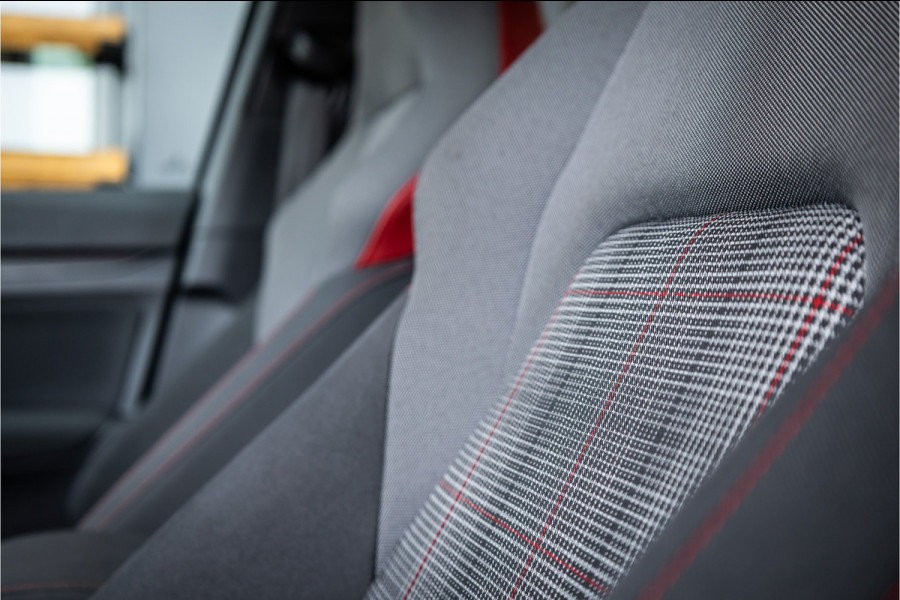 Volkswagen Golf 2.0 TSI GTI - Milltek | Panorama | IQ Light | H&K  | DCC