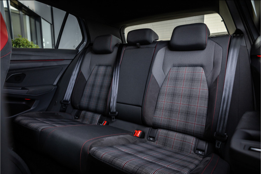 Volkswagen Golf 2.0 TSI GTI - Milltek | Panorama | IQ Light | H&K  | DCC