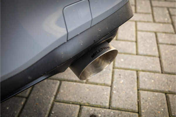 Volkswagen Golf 2.0 TSI GTI - Milltek | Panorama | IQ Light | H&K  | DCC