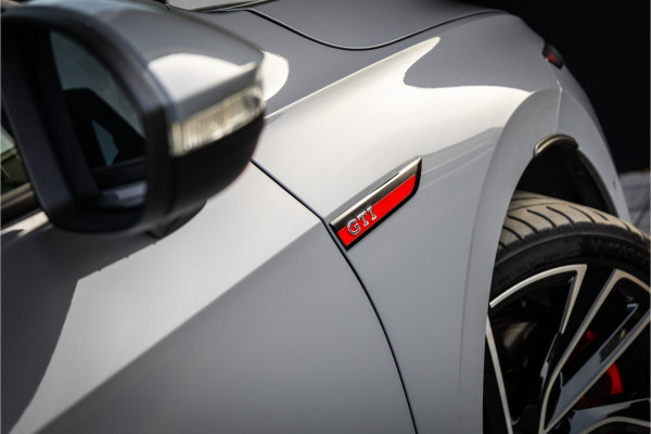 Volkswagen Golf 2.0 TSI GTI - Milltek | Panorama | IQ Light | H&K  | DCC