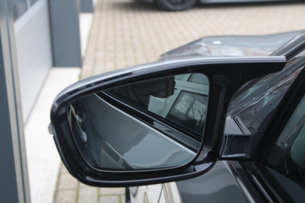 BMW M5 4.4 V8 600pk | B&W | 360 | Carbon| ACC | HUD | Soft Close