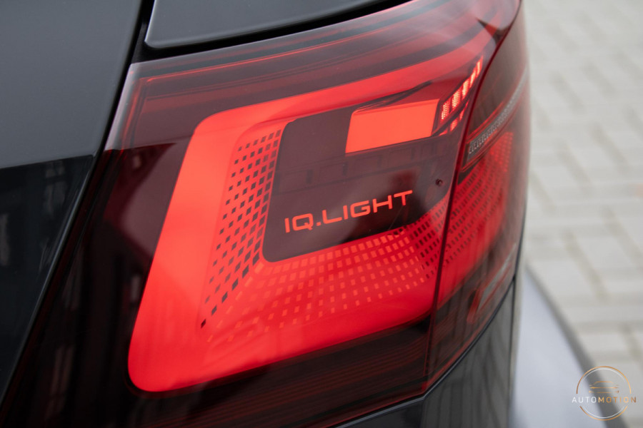 Volkswagen Golf 2.0 TSI GTI Pano Memory IQ Lights Harman Kardon