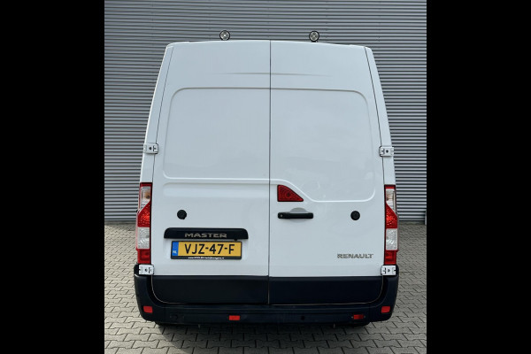 Renault Master T35 2.3 dCi 135 L3H2 LEES TEKST!