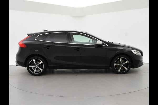 Volvo V40 2.0 T4 190 PK R-DESIGN SPORT + AFN. TREKHAAK | LED | SPORTSTOELEN | STOELVERW.