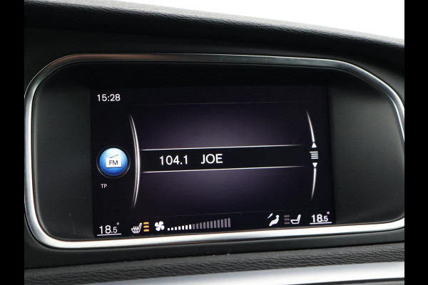 Volvo V40 2.0 T4 190 PK R-DESIGN SPORT + AFN. TREKHAAK | LED | SPORTSTOELEN | STOELVERW.