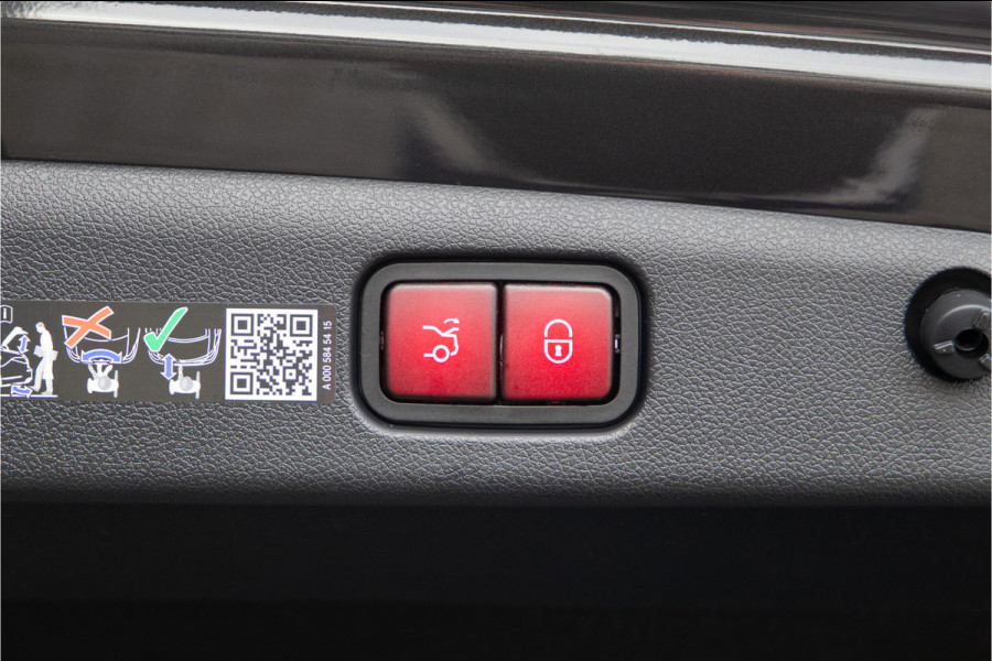 Mercedes-Benz E-Klasse 400 e 4MATIC AMG Premium Plus, Hyperscreen, Pano, Leder, Head-up, Distronic, Trekhaak