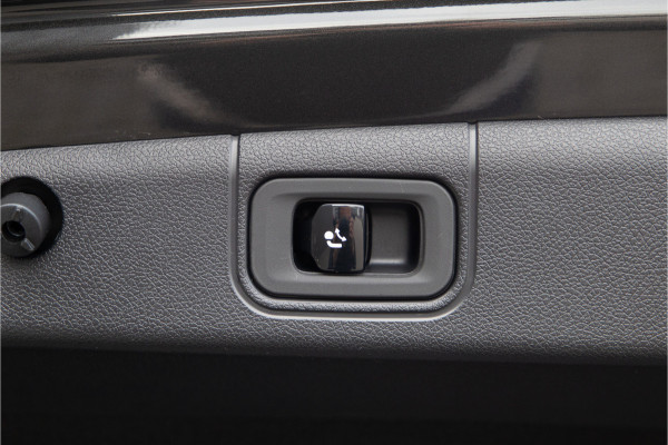 Mercedes-Benz E-Klasse 400 e 4MATIC AMG Premium Plus, Hyperscreen, Pano, Leder, Head-up, Distronic, Trekhaak