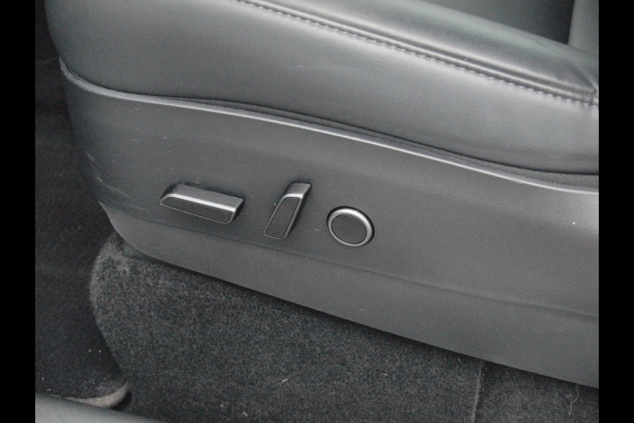 Tesla Model Y Long Range AWD 75 kWh NL-Auto | Panoramadak | 360 Camera | Full Self Driving Computer 3 | Apple Carplay |