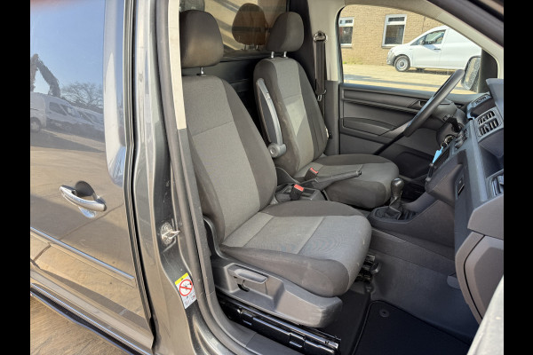 Volkswagen Caddy 2.0 TDI 102PK L1H1 19 inch Airco Cruise Control Carplay Trekhaak Maxton Design parts Navigatie Parkeersensoren