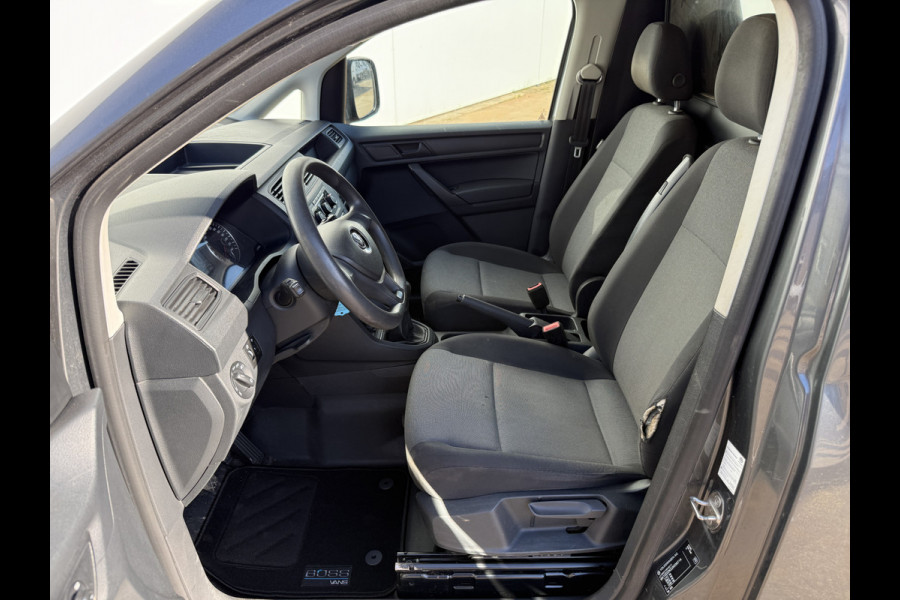 Volkswagen Caddy 2.0 TDI 102PK L1H1 19 inch Airco Cruise Control Carplay Trekhaak Maxton Design parts Navigatie Parkeersensoren