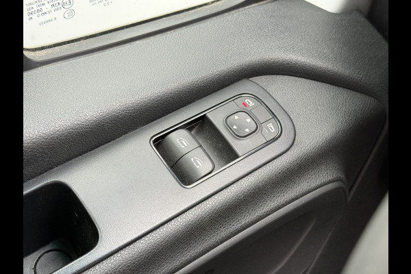 Mercedes-Benz Sprinter 515 1.9 CDI Automaat Laadklep Climate Control Cruise Control Koffer Bakwagen Meubelbak