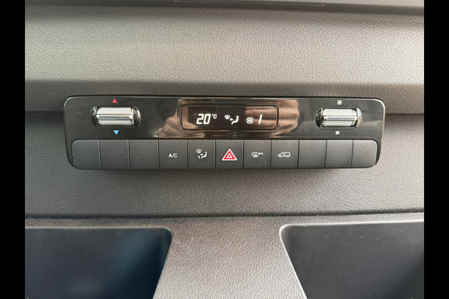 Mercedes-Benz Sprinter 514 2.2 CDI Automaat Achterdeuren Dubbellucht Handsfree Climate Control Cruise Control Koffer Meubelbak Bakwagen