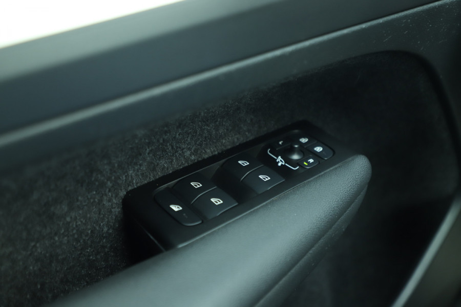 Volvo XC40 1.5 T4 Recharge Inscription Expression | 211PK | Keyless-go | Led | IntelliSafe | Carplay | Standkachel | Elek. Kofferklep | 202