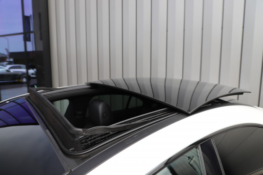 Mercedes-Benz CLA-Klasse 180 Advantage | 136PK | Panoramadak | Led | Widescreen | Carplay | Stoelverwarming | 2020.