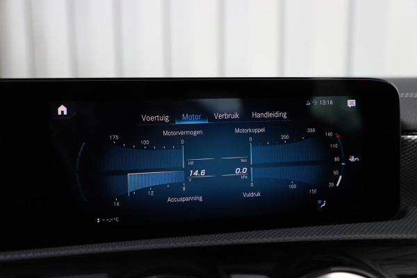 Mercedes-Benz CLA-Klasse 180 Advantage | 136PK | Panoramadak | Led | Widescreen | Carplay | Stoelverwarming | 2020.