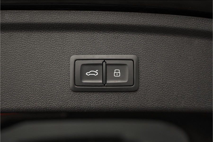 Audi A3 Sportback 2.0 TFSI S3 Quattro Edition One Pano B&O Matrix LED HUD Elek. Stoelen
