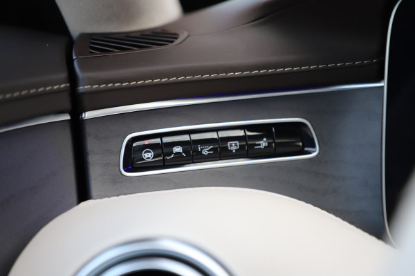 Mercedes-Benz S-Klasse Coupé 560 4-Matic V8 | 470PK | Designo | Massage | Luchtvering | Head-up | Burmester | Keyless-go | Pano | Distronic+ | NL-Auto
